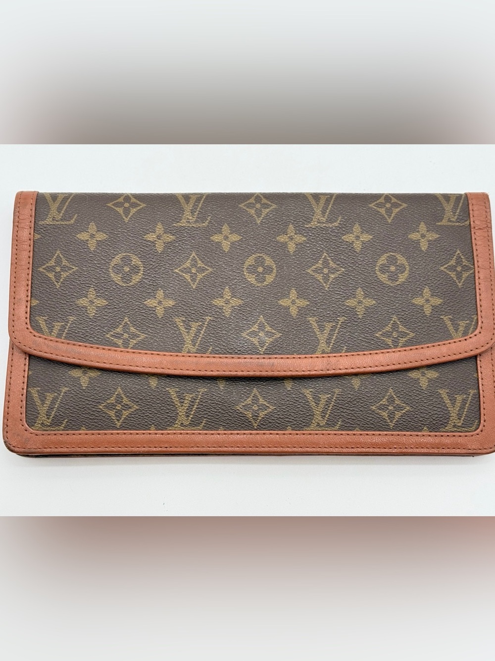 LV Pochette Dame-style clutch